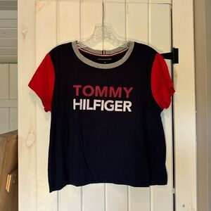 Tommy Hilfiger T shirt